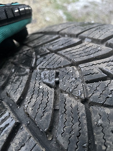 Goodyear UltraGrip Performance 215/55/R18 (5 foto / 8)
