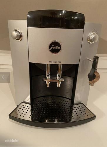 Полностью автоматическая кофемашина Jura F70 (фото #1)