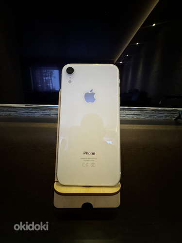 iPhone XR 128 ГБ (фото #2)
