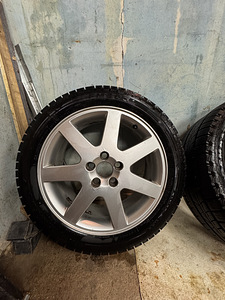 Volvo 17" talverataste komplekt (4 foto / 6)