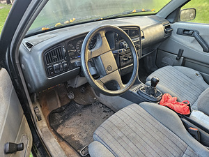 Volkswagen Passat 1992 (2 foto / 3)
