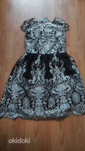 Pidu kleit, S
