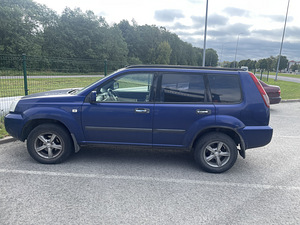 Nissan X-Trail (4 foto / 4)