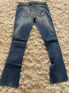 Guess джинсы (2 фото из 3)