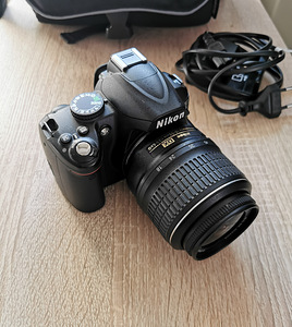 Nikon d3000 + lens 18-55mm, hea hind (2 foto / 3)