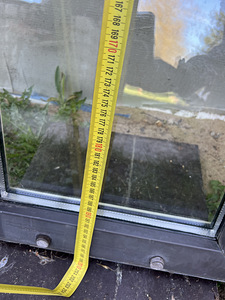 Aken tume Hele 43x198. Aken on tumehall. (6 foto / 8)