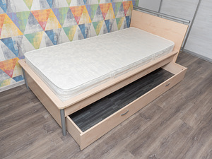 Voodi 200x90 / кровать (5 фото из 5)