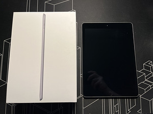 Apple iPad (6th Generation) WiFi 32Gb (2 foto / 3)
