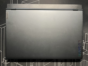 Lenovo Legion 5 17ARH05H (2 foto / 2)