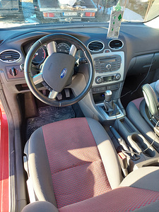 Ford Focus 1.8D 2008 (7 foto / 10)