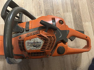 Husqvarna kettsaag (2 foto / 2)