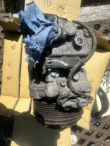 BMW X5 drive 4,0 konditsioneeri pump (5 foto / 7)