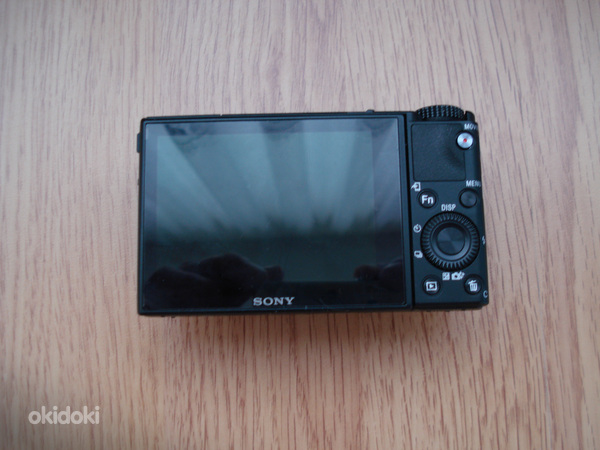 Фотоаппарат Sony RX100 V (фото #3)