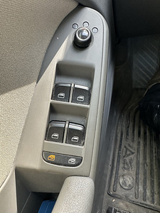 Audi A4 Quattro 155kw, 2012 (8 foto / 8)