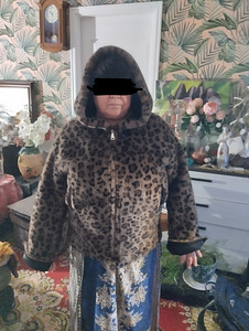 Зимний полушубок (3 фото из 3)