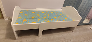 Детская кровать (2 фото из 3)