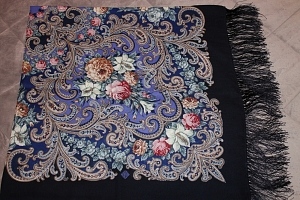 Pavloposadski rätik 125x125 cm (1 foto / 3)
