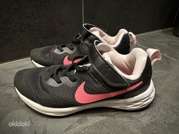 Nike tossud s.33