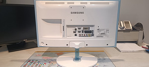 Монитор Samsung HDTV 23,6 дюйма (5 фото из 5)