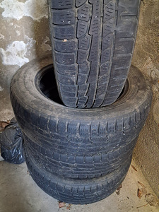 225/65/17 nokian (1 foto / 6)