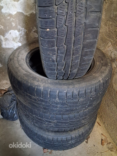 225/65/17 nokian