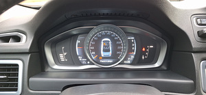 Volvo S80 2,4 D5 4WD (6 foto / 14)