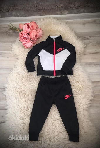 Nike beebi tüdruku uus dress 74-80.