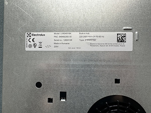 Induktsioonpliidiplaat Elektrolux (2 foto / 4)