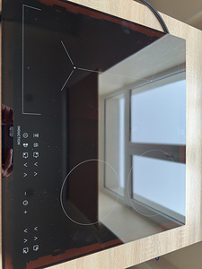 Induktsioonpliidiplaat Elektrolux (4 foto / 4)