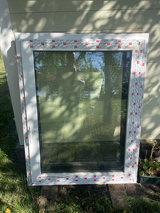 PVC aknad 1300(kõrgus) x 1000 (laius) (2 foto / 2)