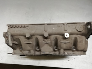 Крышка блока ауди (6 фото из 10)