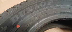 Зимние шины Dunlop 185/70R14 (3 фото из 6)