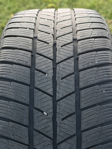 225/40 R18 4 шт (4 фото из 7)