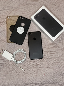 iPhone 7, Black ,32 ГБ (2 фото из 3)