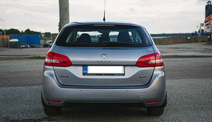 Autorent Peugeot 308 diisel, automaat, universaal (5 foto / 7)
