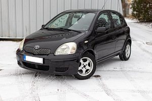 Аренда автомобиля Toyota Yaris Автомат BOLT FOOD/ WOLT