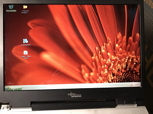 Fujitsu Siemens Amilo L1310G / Acer Aspire 1362LC (6 foto / 10)