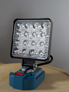 LED Akulamp 18v (16 LED) (1 foto / 1)