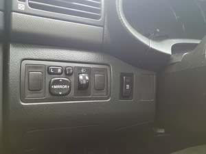 Toyota avensis (9 foto / 9)