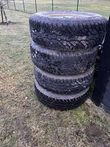 Шины A/T 235/70/16 roadx (2 фото из 3)