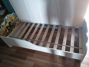 Кроватка (3 фото из 3)