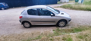 Peugeot 206 (4 foto / 5)