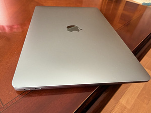 Apple MacBook Air 13 M1 512GB (2022), Space Grey (4 foto / 6)