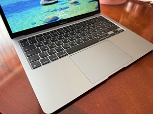 Apple MacBook Air 13 M1 512GB (2022), Space Grey (3 foto / 6)