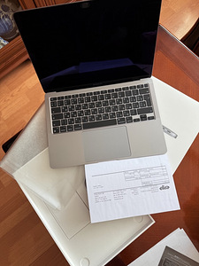 Apple MacBook Air 13 M1 512GB (2022), Space Grey (1 foto / 6)