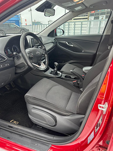 Hyundai i30 Wagon 2018 1.6 81kW (10 foto / 13)