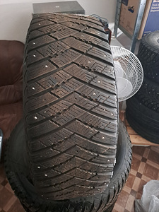 Шипованные шины Goodyear SUV 265/65 R17 (1 фото из 3)