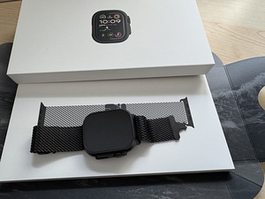 Apple Watch Ultra 2 Black Ti Black Ti Milanese Loop L
