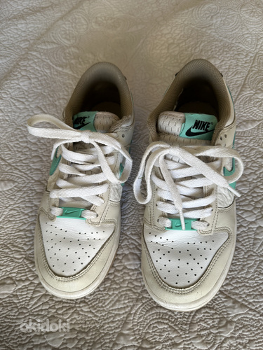 Nike Dunk Low GS размер 37,5