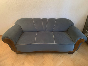 Tigudiivan komplekt, tugitoolid ja diivanilaud (4 foto / 6)
